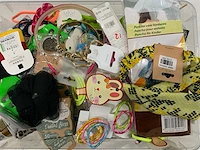 Bijouterie en consumentengoederen (2000x) - afbeelding 1 van  8
