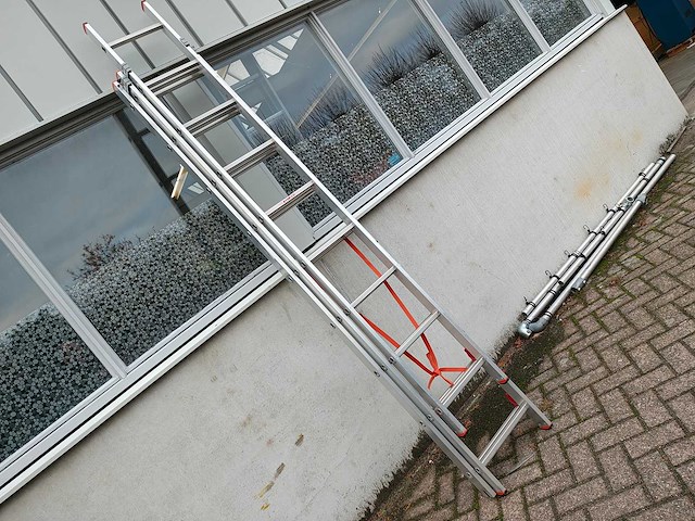 Bijstede - ladder - afbeelding 1 van  5