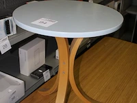 Bijzettafel ikea. doorsnede 45 cm, hoogte 54 cm. margeproduct - afbeelding 2 van  2