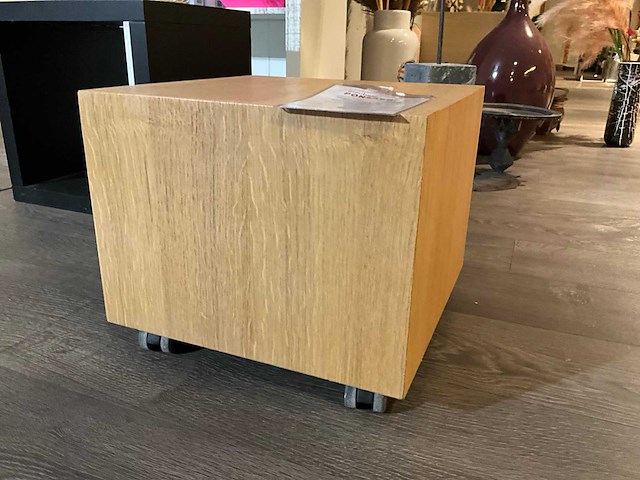 Bijzettafel op wielen - afbeelding 1 van  6