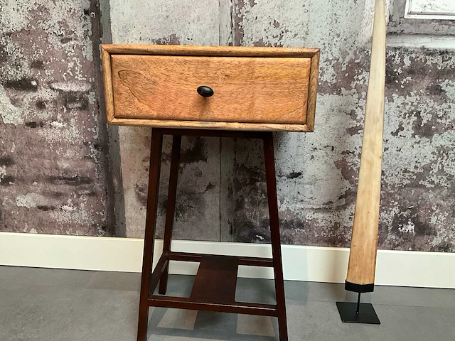Bijzettafel - afbeelding 1 van  3