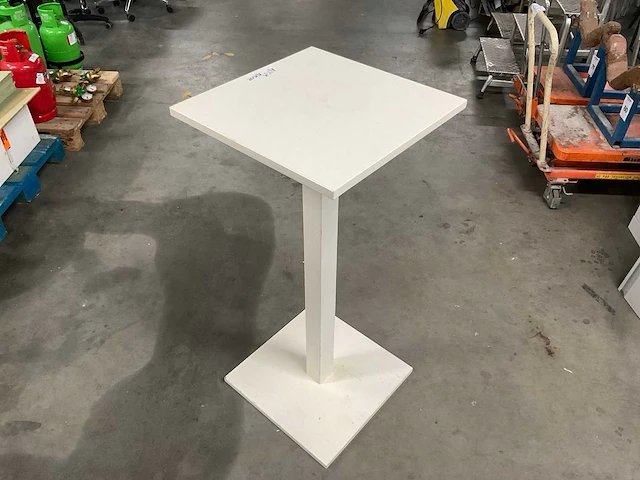 Bijzettafels (5x) en statafel - afbeelding 5 van  7