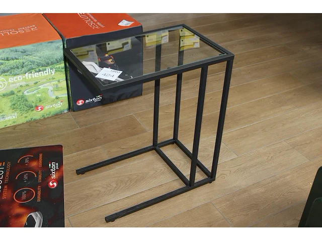 Bijzettafeltje met glazen blad afm. 55 x 35 x 65cm - afbeelding 1 van  2