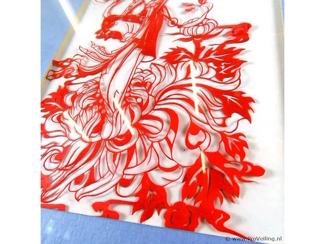 Bijzonder fraai in papier gesneden chinese voorstelling - afbeelding 4 van  5