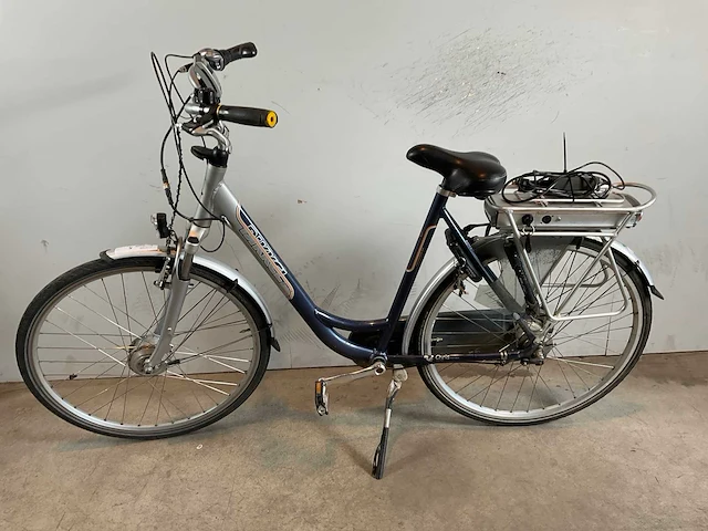 Bikkel elektrische damesfiets - afbeelding 2 van  9