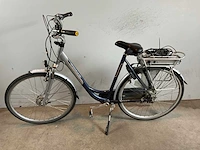 Bikkel elektrische damesfiets - afbeelding 2 van  9