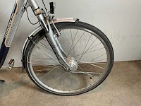 Bikkel elektrische damesfiets - afbeelding 3 van  9