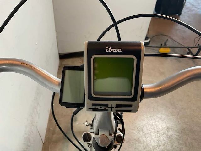 Bikkel elektrische damesfiets - afbeelding 6 van  9