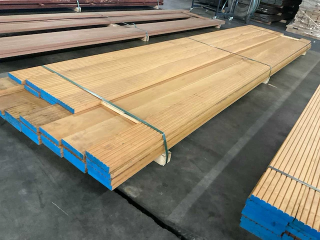 Bilinga vlonderdelen antislip 28x140 mm (26x) - afbeelding 3 van  6
