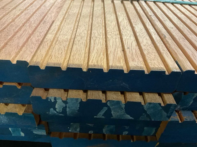 Bilinga vlonderdelen antislip 28x140 mm (36x) - afbeelding 6 van  6
