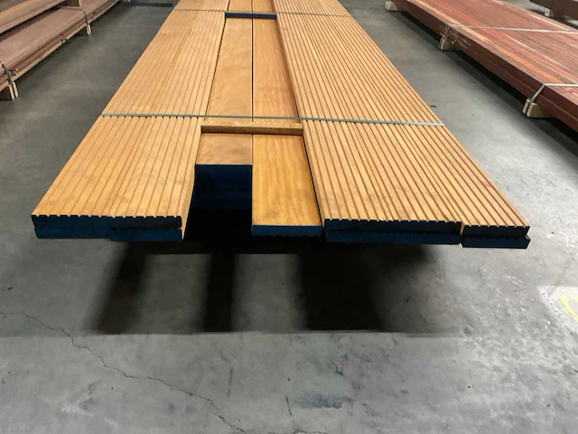 Bilinga vlonderdelen antislip 28x140 mm (40x) - afbeelding 4 van  6