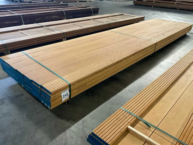 Bilinga vlonderdelen antislip 28x140 mm (42x) - afbeelding 1 van  6