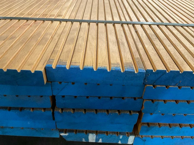 Bilinga vlonderdelen antislip 28x140 mm (42x) - afbeelding 6 van  6