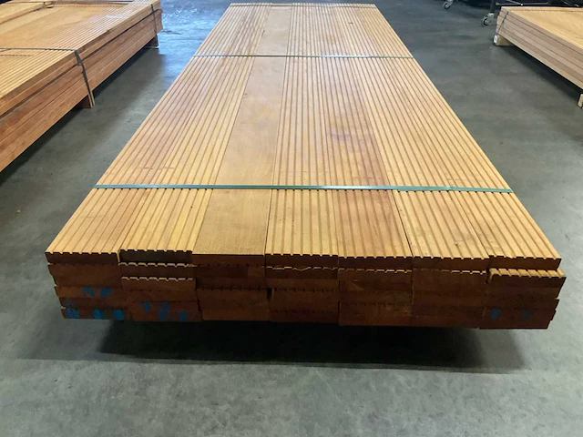 Bilinga vlonderdelen antislip 28x140 mm (42x) - afbeelding 4 van  6