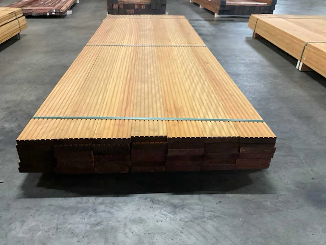 Bilinga vlonderdelen antislip 28x140 mm (42x) - afbeelding 2 van  6