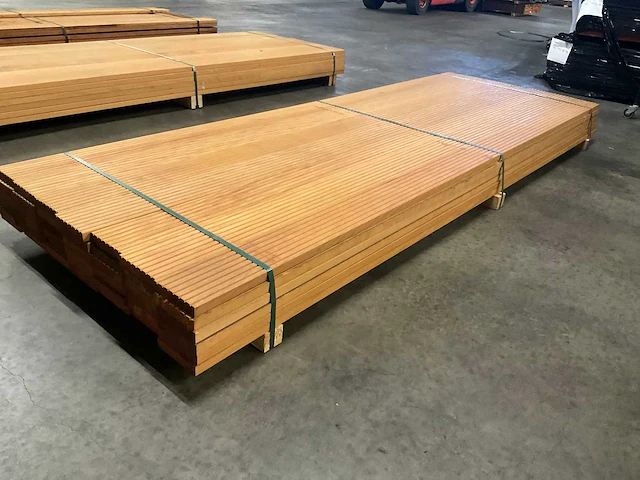Bilinga vlonderdelen antislip 28x140 mm (42x) - afbeelding 3 van  6