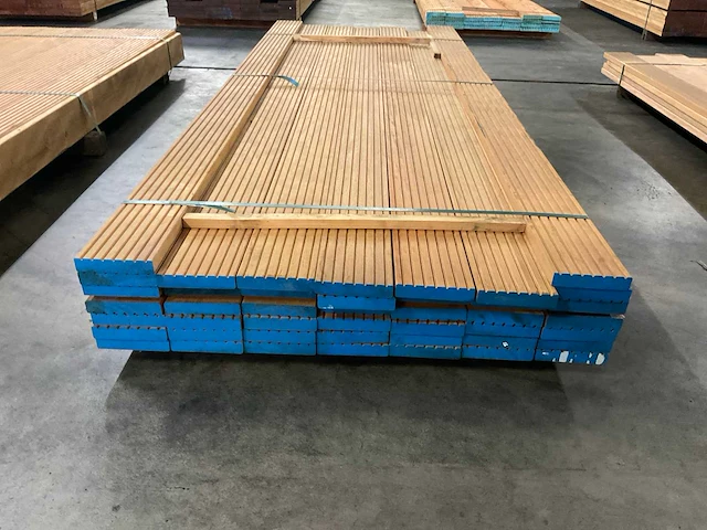Bilinga vlonderdelen antislip 28x140 mm (44x) - afbeelding 2 van  7
