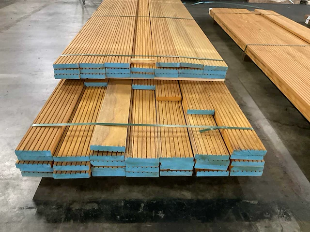 Bilinga vlonderdelen antislip 28x140 mm (54x) - afbeelding 4 van  6