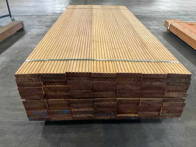 Bilinga vlonderdelen antislip 28x140 mm (84x) - afbeelding 4 van  6
