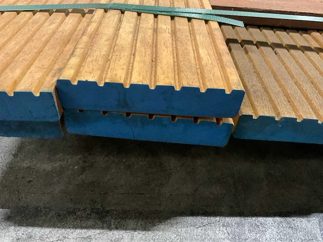 Bilinga vlonderplanken met antislip 28x140 mm (11x) - afbeelding 6 van  6