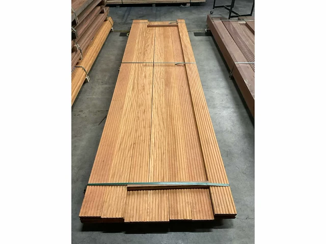 Bilinga vlonderplanken met antislip 28x140 mm (17x) - afbeelding 5 van  6
