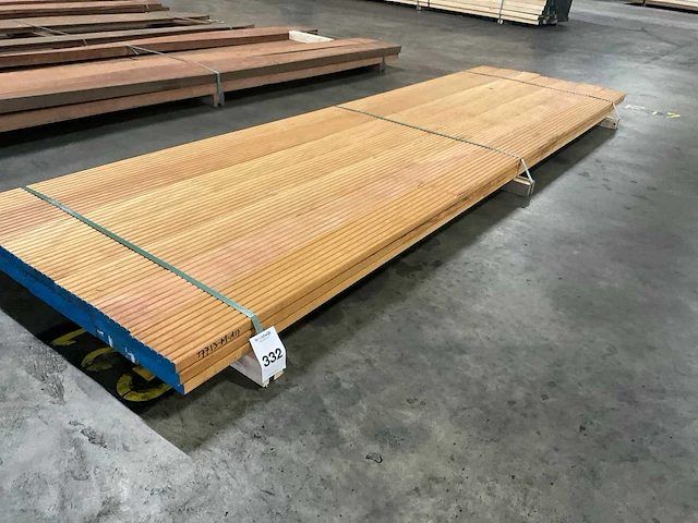 Bilinga vlonderplanken met antislip 28x140 mm (21x) - afbeelding 1 van  6