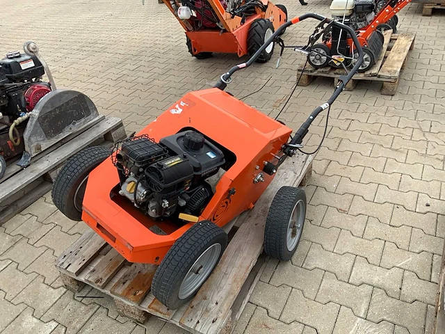 Billy goat pl1802vb gazonbeluchter - afbeelding 1 van  6