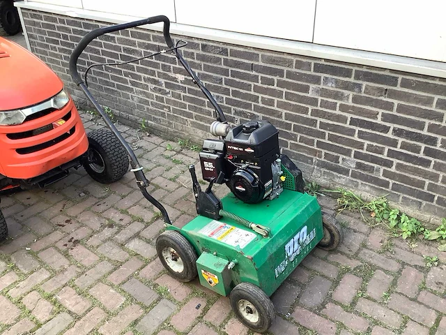 Billy goat pr550 verticuteermachine - afbeelding 1 van  4