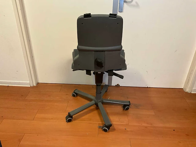 Bimos werkstoel zithoogte 44-58cm - afbeelding 2 van  3