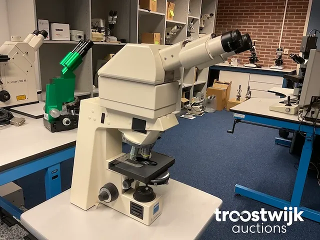 Binoculair doorvallend licht microscoop - afbeelding 2 van  9