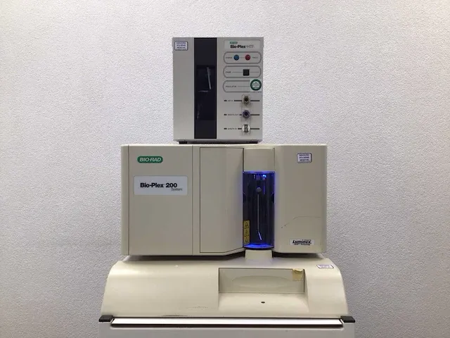 Bio-rad bio-plex 200 multiplex-assay systeem - afbeelding 1 van  9