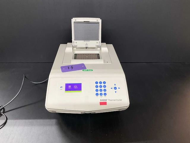 Bio-rad s1000 thermal cycler - afbeelding 1 van  5