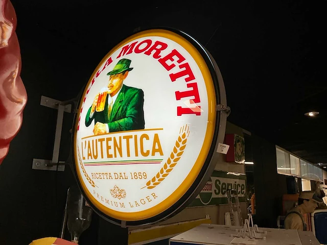 Birra moretti verlicht uithangbord - afbeelding 3 van  3