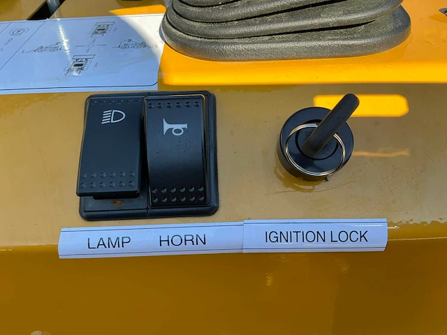 Bison tek bt360 rups schranklader - afbeelding 13 van  28