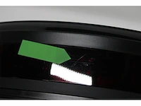Bissell ev675 robotstofzuiger voor harde vloeren en tapijt voor huisdierenhaar, automatische terugkeer naar laadstation - afbeelding 4 van  5