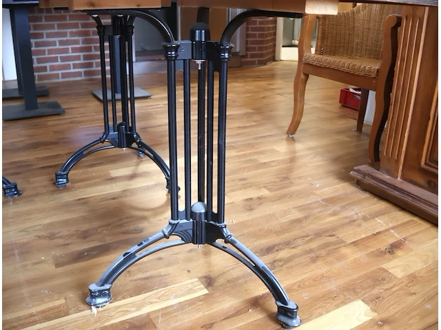 Bistro tafels (4x) - afbeelding 4 van  5
