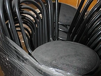Bistrostoeltjes vv donkere bekleding, ca 50 stuks op 3 pallets. - afbeelding 2 van  3