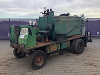Bitumen spuit - afbeelding 1 van  18