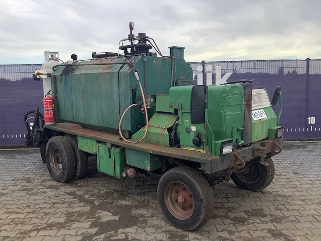 Bitumen spuit - afbeelding 11 van  18