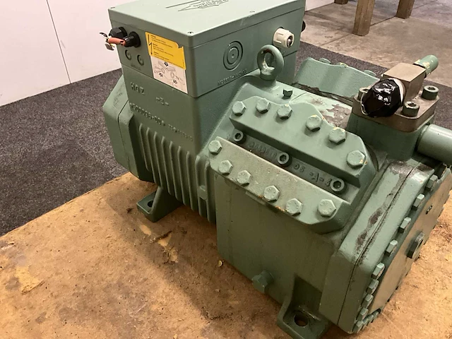 Bitzer 4htc-20k-40p koelcompressor co2 - afbeelding 7 van  7