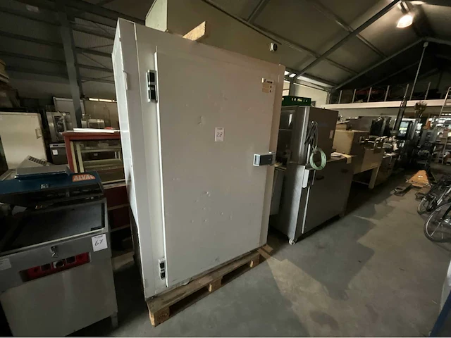 Bitzer/ l.h. koel/vries installatie - afbeelding 1 van  14