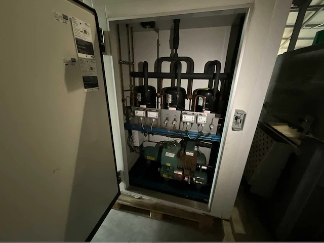 Bitzer/ l.h. koel/vries installatie - afbeelding 11 van  14
