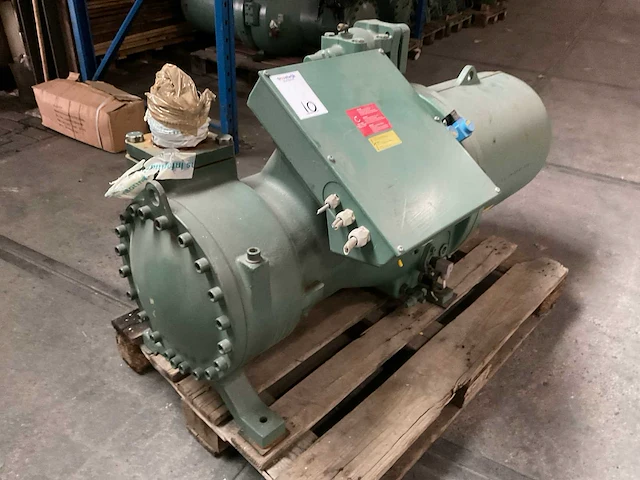 Bitzer maschinenbau csh 8551-110 y koelcompressor - afbeelding 2 van  4