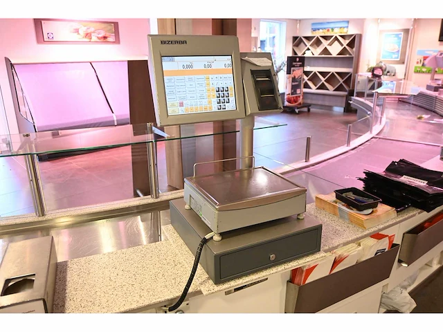 Bizerba ce-2- 800 touchscreen weegschaal kassasysteem met bonnenprinter - afbeelding 2 van  5