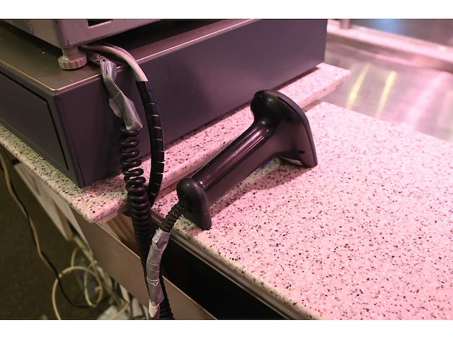 Bizerba ce-2- 800 touchscreen weegschaal kassasysteem met bonnenprinter - afbeelding 6 van  6