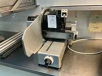 Bizerba vlees snijmachine - afbeelding 1 van  6