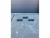 Bks - kielrol 300mm met houder - overige bootonderdeel (3x) - afbeelding 2 van  3