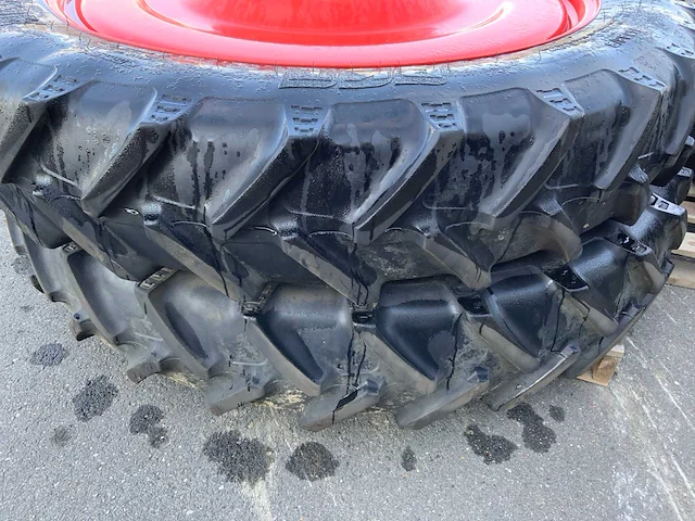 Bkt agri max rt 955 smalle banden met velg - afbeelding 8 van  16