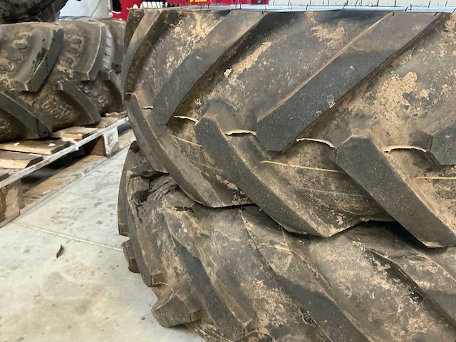 Bkt implement - as504 - agri max rt 855 compleets set - afbeelding 17 van  17