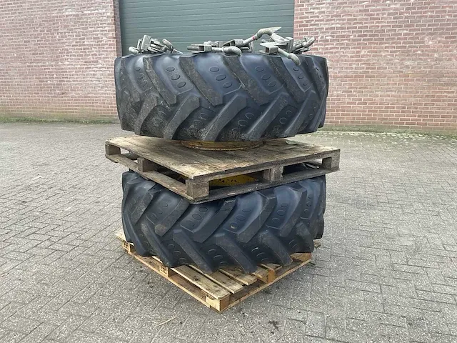 Bkt rt855 agrimax dubbelucht volvo l70h - afbeelding 1 van  8